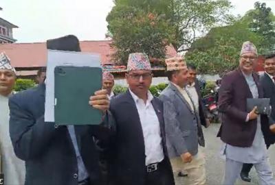 निजामती सेवाको पुनःसंरचना